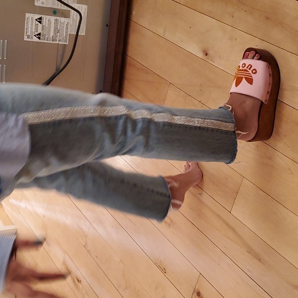 Gucci Addidas slides. Flash - Picture 7 of 10